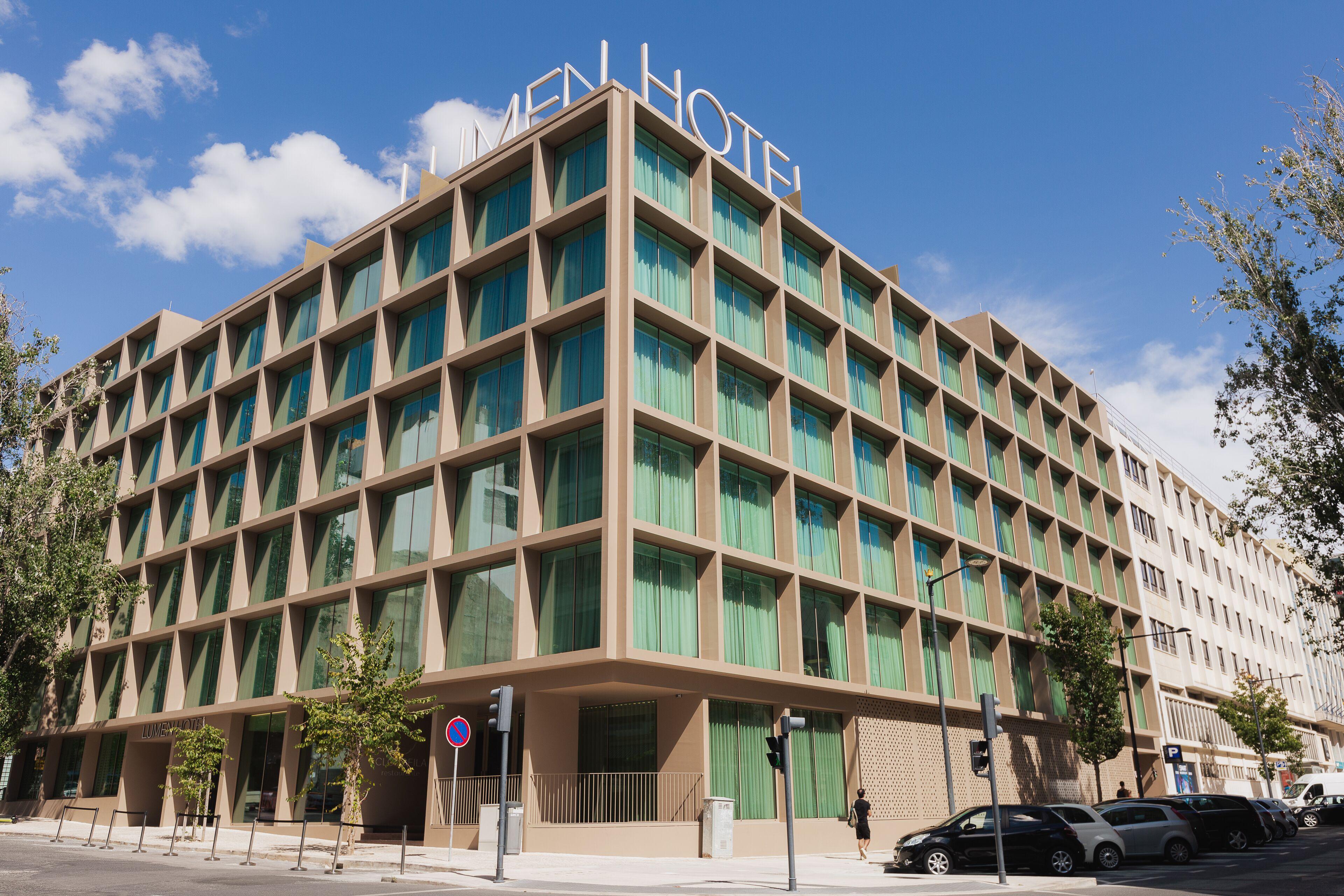 Lumen Hotel & The Lisbon Light Show — Photos 3